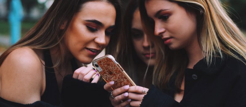 young people using social media